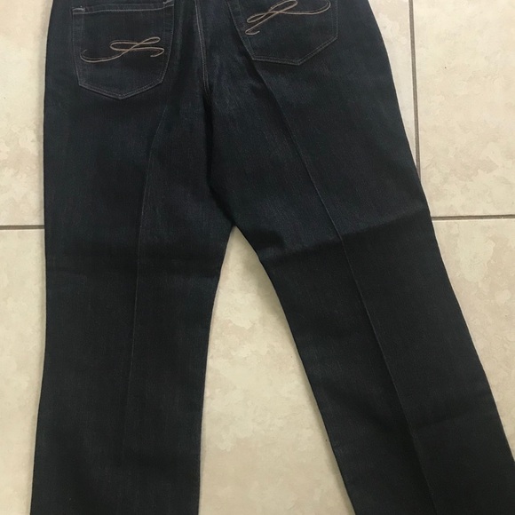 Style & Co Jeans Women’s 10 short - Picture 4 of 4